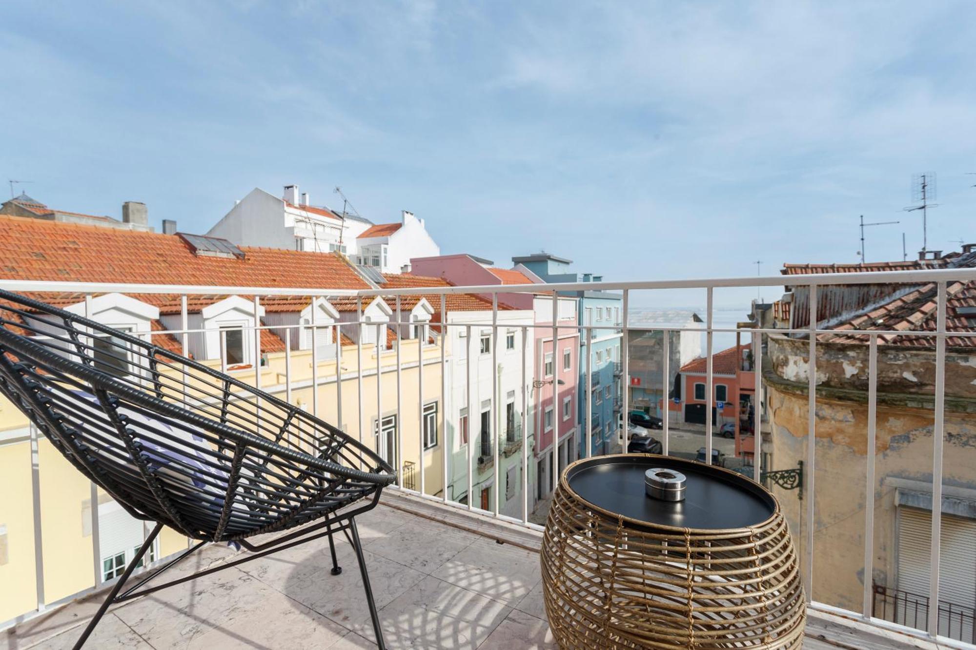 Cortes Apartment In Lisbon Historic Neighborhood Buitenkant foto